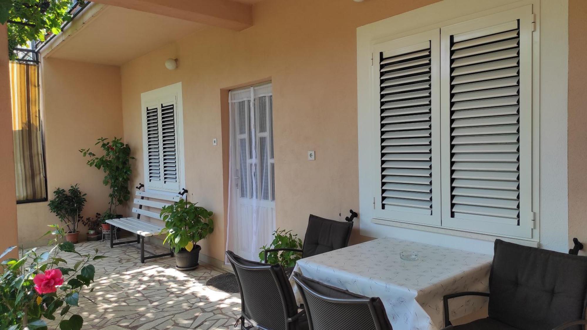Appartamento Apartman Iva Kaštela Esterno foto